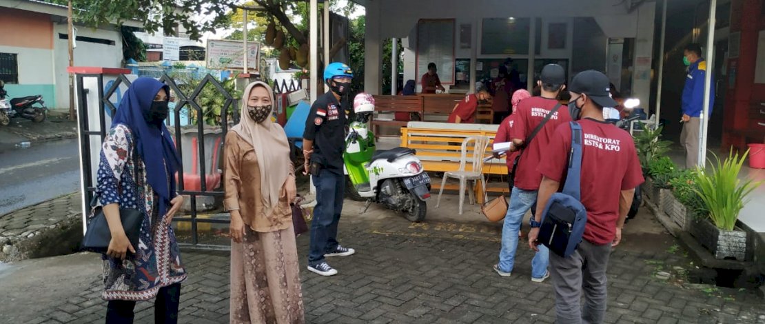 Pemkab Gowa Jemput 14 TKI dari Malaysia