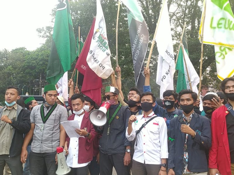 15 Organisasi Se-Bogor Raya Demo RUU HIP di Depan Istana Bogor