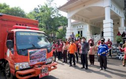 Peduli Lutra, Pemkab Gowa Lepas Empat Truk Bantuan