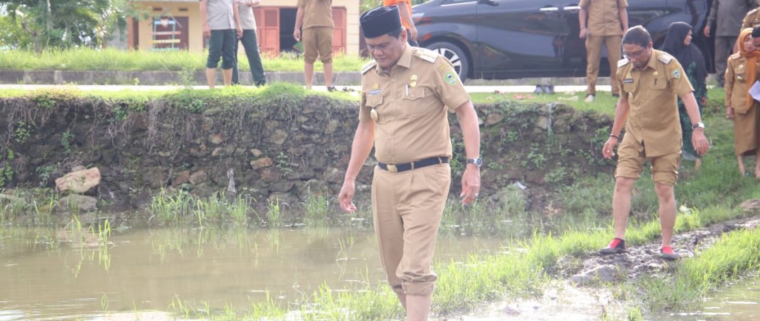 Bupati Barru, Suardi Saleh dalam berbagai kegiatan.