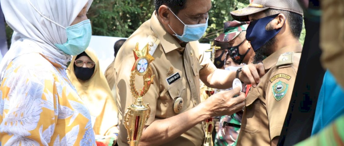 Suasana deklarasi Kecamatan Barru sebagai kecamatan ODF.