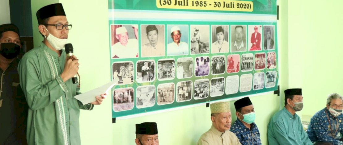 Bupati Barru, H Suardi Saleh saat meresmikan minimarket di DDI Mangkoso.