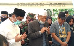 Bupati Barru Letakkan Batu Pertama Rumah Tahfiz Relawan Akhirat