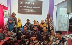 Latih Guru dan Siswa, Dosen JBSI UNM Tuai Pujian Dari Dinas Pendidikan Pinrang