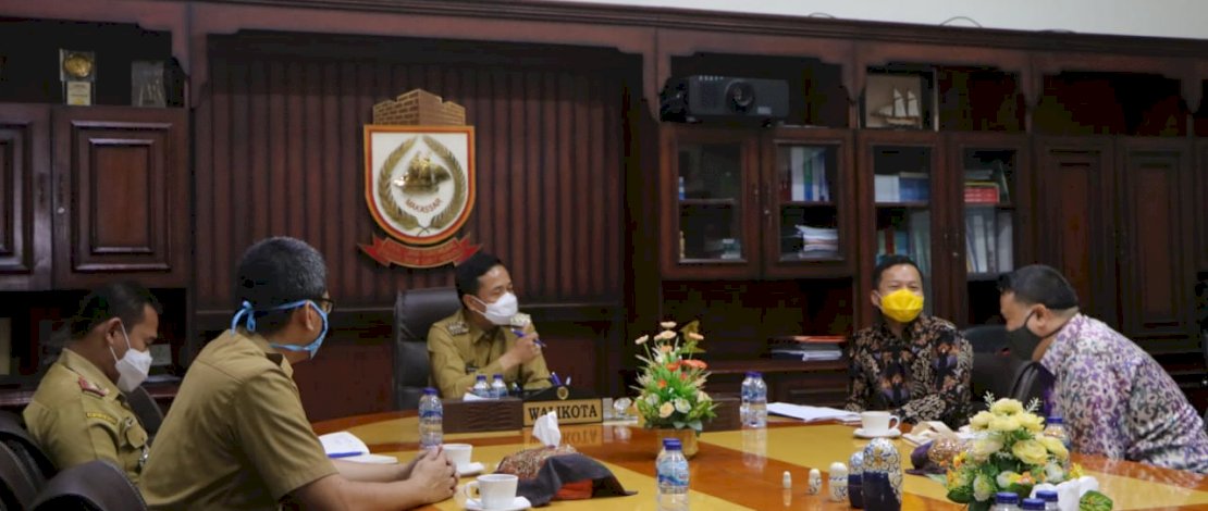 Pj Wali Kota Makassar, Prof Rudy saat bertemu delegasi IOM.