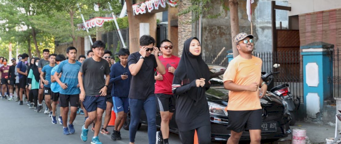 Danny Pomanto, melepas fun run ORANGe Muda, Minggu (30/8/2020).