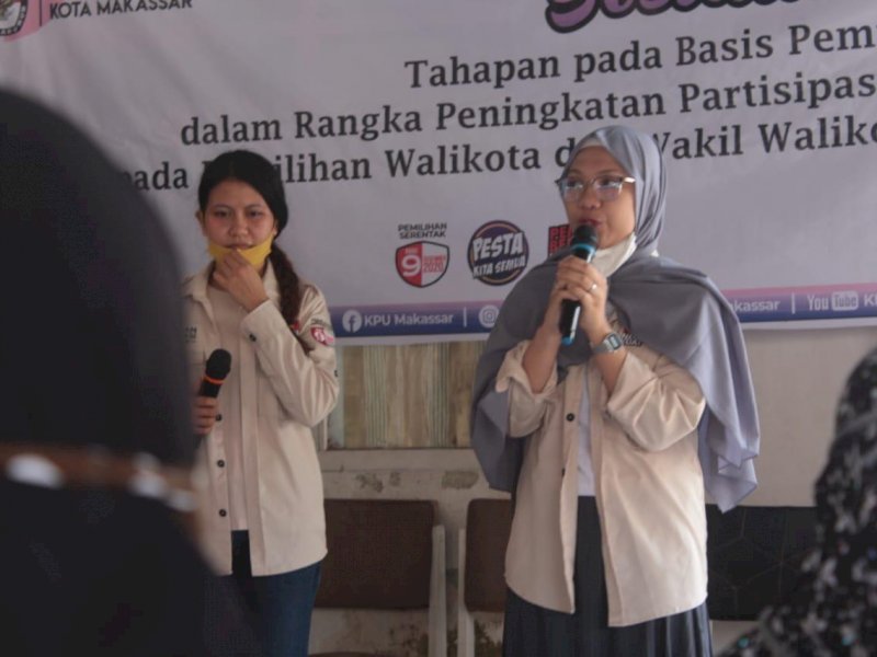 Sambangi Kampung Kusta, Relawan Demokrasi KPU Makassar Sosialisasi Pilwali 2020