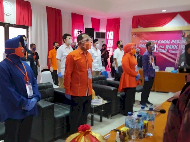 Truk Branding ADAMA Antar Danny-Fatma Daftar ke KPU Makassar