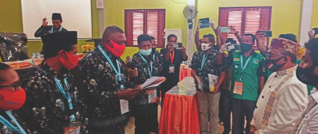 Berkas Pendaftaran Pasangan AYO Dinyatakan Lengkap oleh KPU Teluk Bintuni