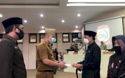 Lantik Pejabat Eselon III dan IV, Prof Rudy: Jangan Terlibat Politik, Curahkan Tenaga untuk Bekerja