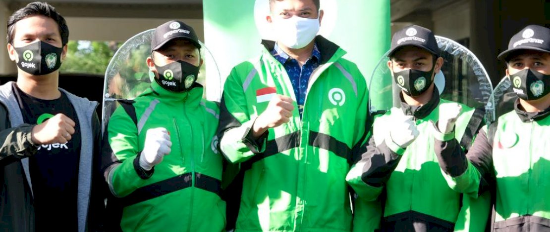 Bupati Gowa Adnan Purichta Ichsan saat menerima tim dari Gojek Indonesia.