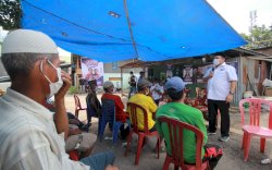 Temui Petani di Barombong, Appi: Nah Ini yang Benar Tanam Cabai, Bukan di Lorong