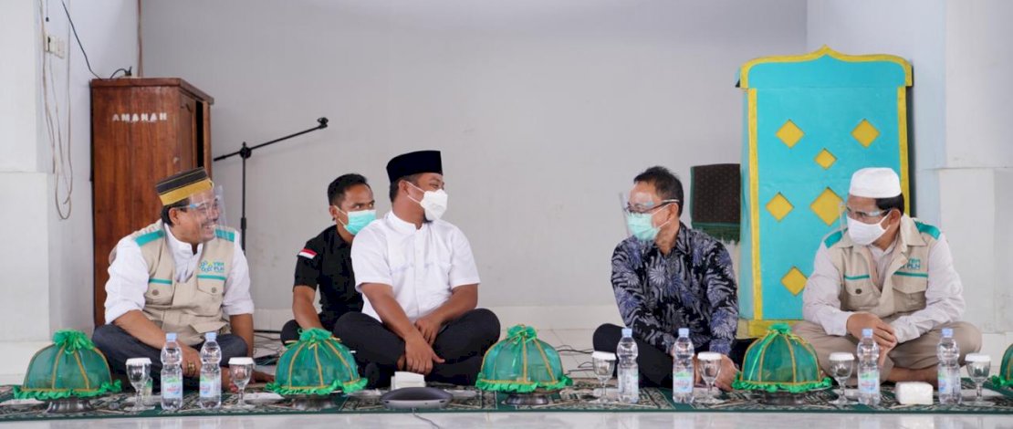 Wagub Sulsel, Andi Sudirman Sulaiman bersama jajaran PLN.