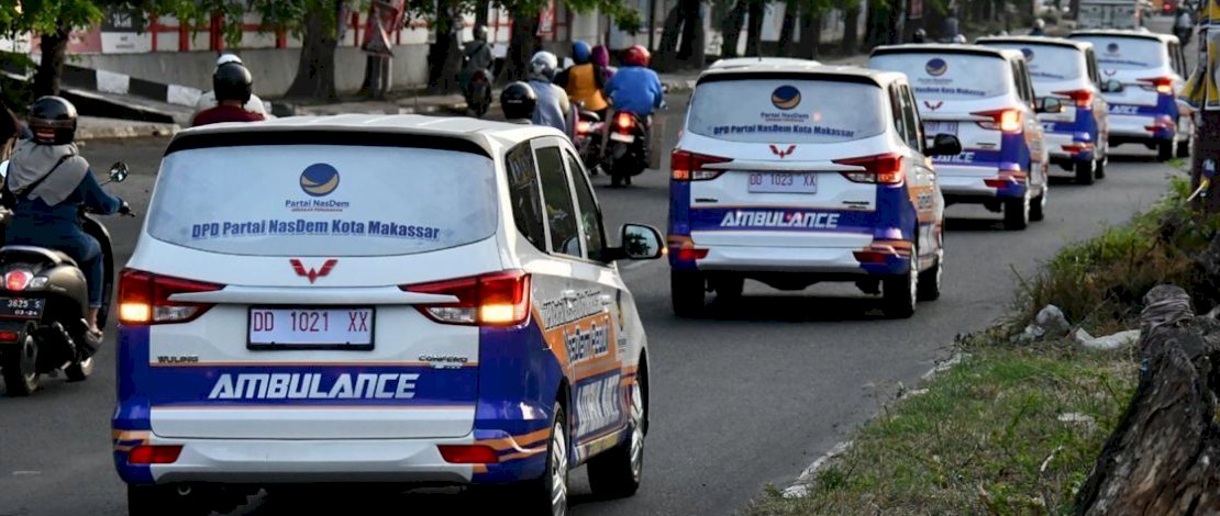 Parade ambulans Nasdem.