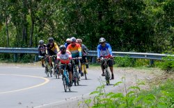 Ajak Masyarakat Berwisata Sehat, PHRI Gowes ke Bantaeng