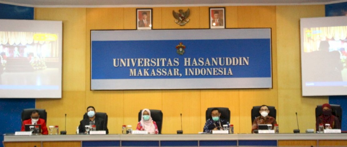 Webinar yang digelar Unhas.