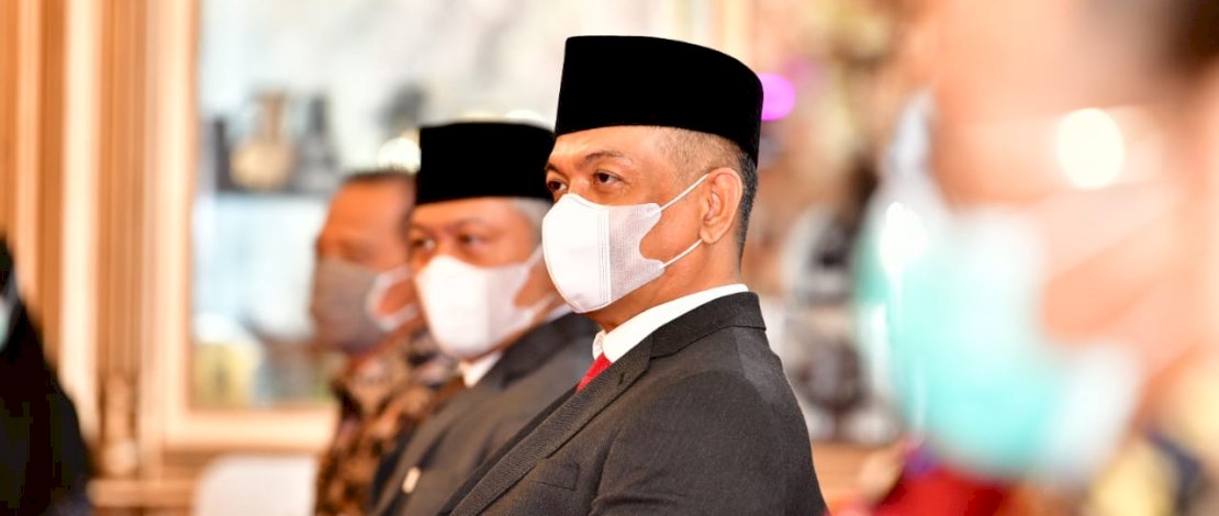Proses pelantikan komisari PT Jamkrida oleh Gubernur Sulsel, HM Nurdin Abdullah.