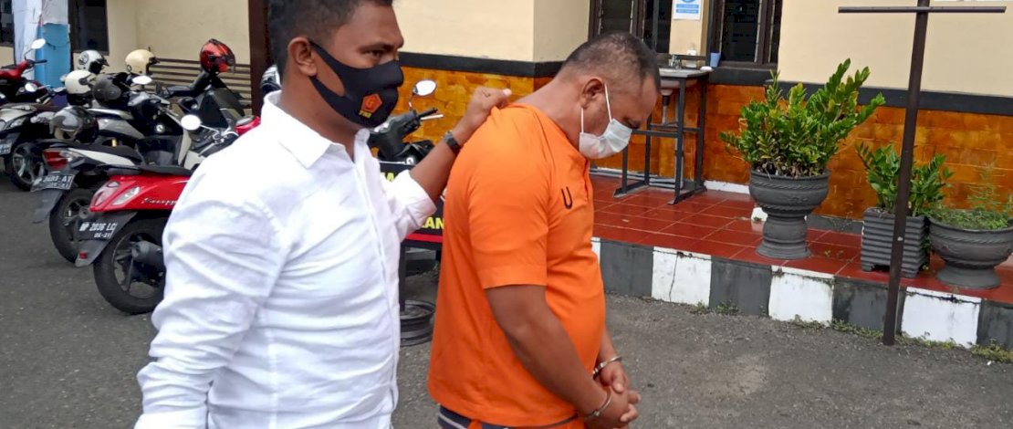 Pelaku pencabulan anak di bawah umur, BR, digelandang ke Mapolres Parepare.