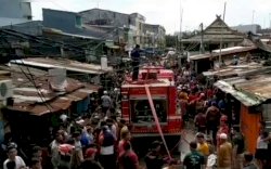 Dipicu Korsleting, Api Membesar Saat Membakar Onderdil Kendaraan