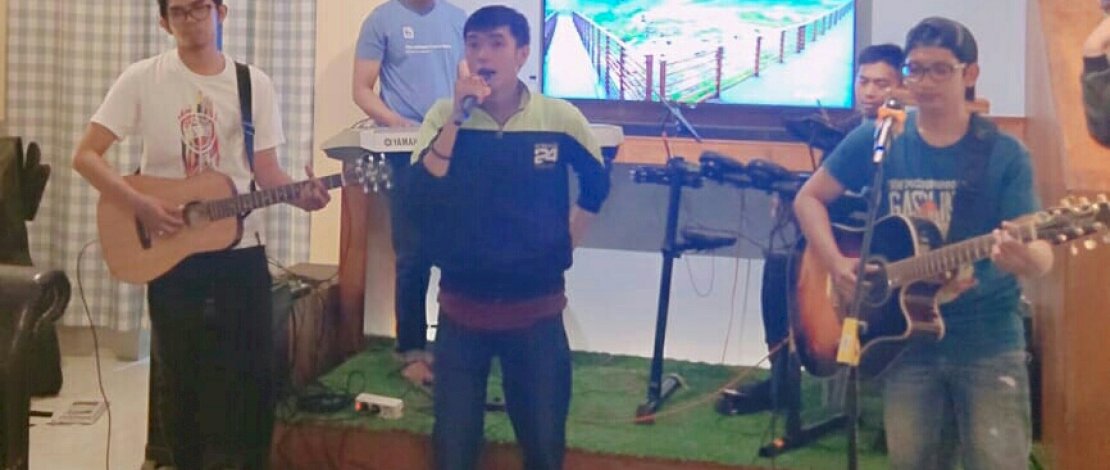 Gladi peluncuran single terbaru Harmony.