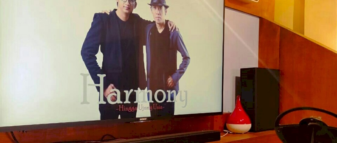 Gladi peluncuran single terbaru Harmony.