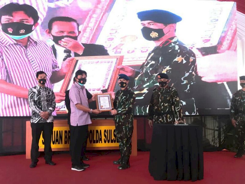 Hibahkan 4 Hektare Tanahnya untuk Asrama Brimob, Andi Rahmat Dapat Penghargaan dari Kapolda