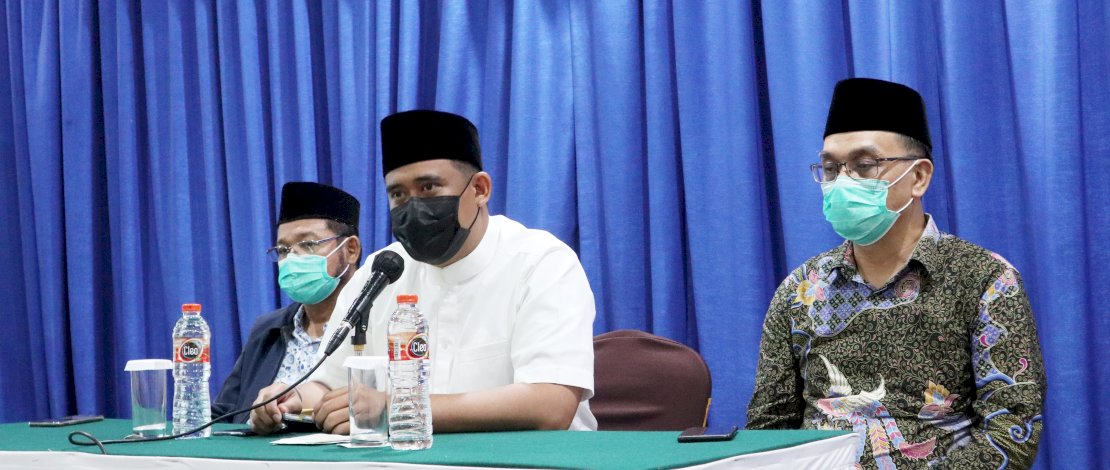 Pertemuan Bobby Nasution dengan para alumni Timur Tengah di Hotel Madani, Jalan Sisingamangaraja, Senin (24/11/2020) malam.