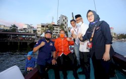 Dulu Sempat Berpasangan dengan Ical, Kini Ustadz Ije &ldquo;Satu Kapal&rdquo; Danny-Fatma