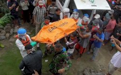 Terjun ke Sungai Hindari Penggerebekan Judi Sabung Ayam, Jasad Warga Polman Ditemukan Mengapung