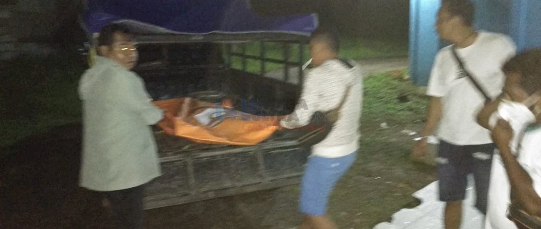 Jasad pembunuh Babinsa Buton dievakuasi.