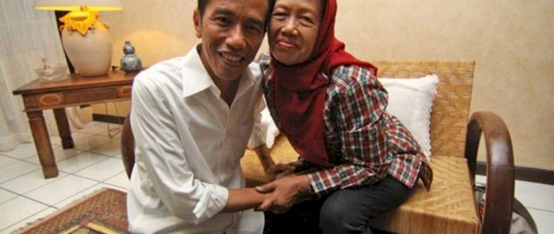 Presiden Jokowi dan Ibunda semasa hidup. Presiden Jokowi dan Ibunda semasa hidup.
