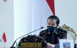 Jokowi Sebut Sulsel dan Jatim Bisa Dicontoh untuk Pengendalian Covid-19