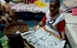 Hati Nenek Penjaja Keliling Ini Perih, Nasi Bungkusnya Dibawa Lari Pelanggan