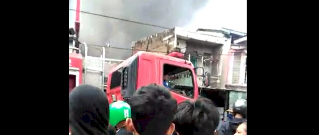 Kebakaran di Maccini Sawah, Makassar. Api sudah dijinakkan. 