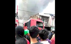 Kebakaran di Maccini Sawah