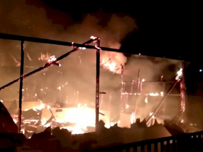 Fakultas Teknik Unanda Terbakar, Penyebab Belum Diketahui