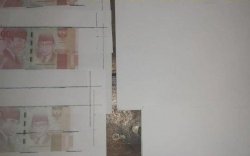 Jual Ponsel Sistem COD, Dibayar Pakai Uang Palsu, Dicetak di Kamar Kos