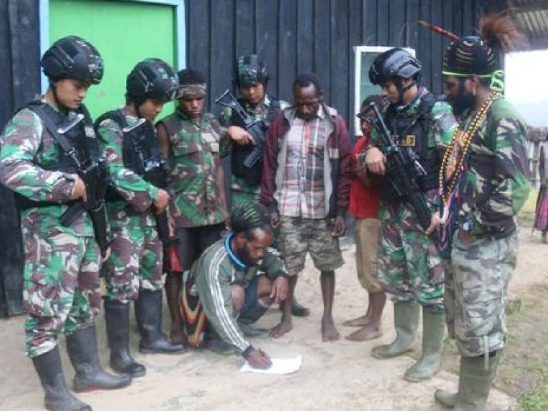Pembantai Karyawan PT Istaka Karya Kembali ke NKRI, "Saya Ditipu Egianus Kogoya"