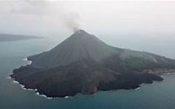 Gunung Anak Krakatau Erupsi, Badan Geologi ESDM Imbau Jauhi Radius hingga 5 KM  
