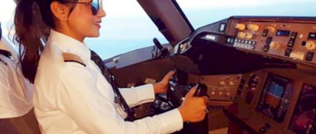 Kapten Pilot Wanita Pertama di Indonesia Meninggal