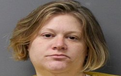 Sebelum Gantung Dua Anaknya, IRT Ini Berhubungan Badan dengan Anjingnya