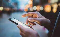 Gegara Ponsel, Kasus Cedera Leher dan Kepala Naik Tajam