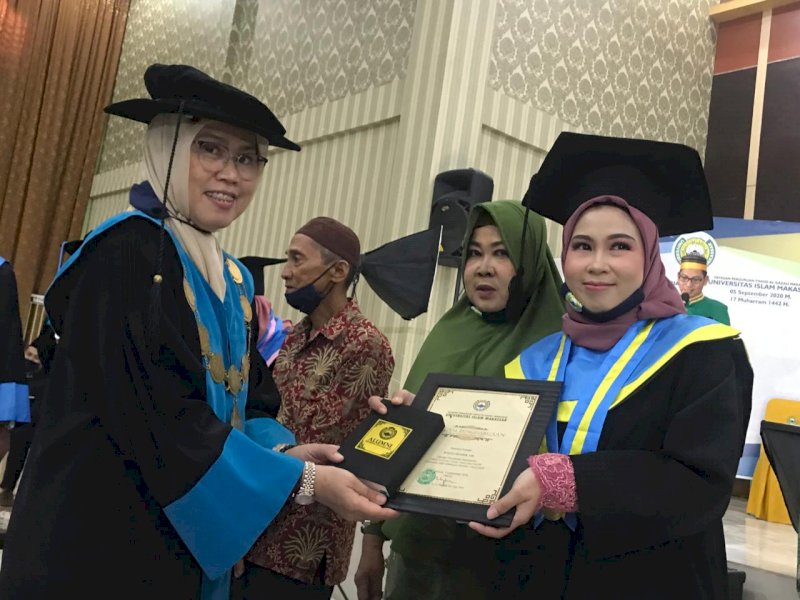 Penuh Haru, Wisuda Perdana 266 Mahasiswa UIM Secara Virtual