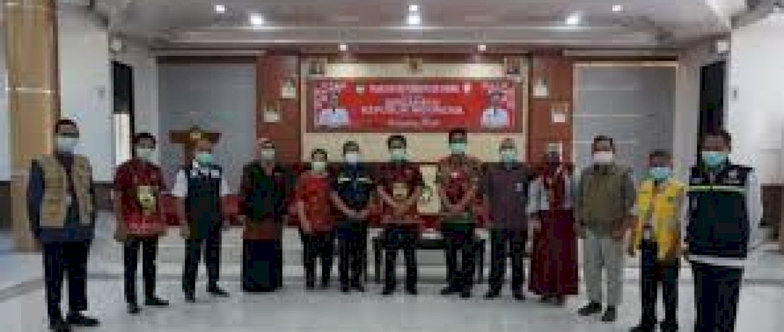 Bantu Gowa Tekan Penularan Covid, Kemenkes RI Serahkan Bantuan APD