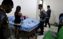 Dipergoki Mesum Bareng Mahasiswi Semester V, Kakek Renta Ini Mengangguk Saat Disuruh Nikahi