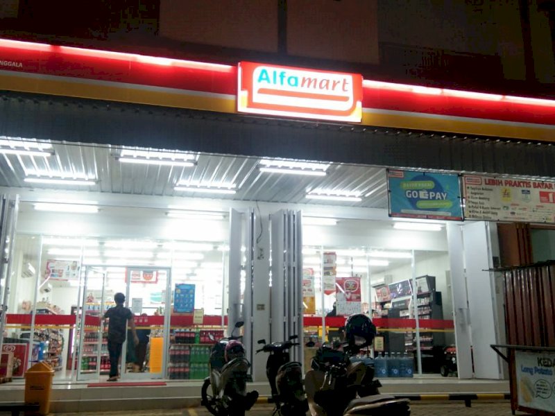 Sejumlah Minimarket di Makassar Batasi Pembelian Bahan Pokok