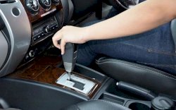 5 Hal Ini Tidak Boleh Dilakukan pada Mobil Matik