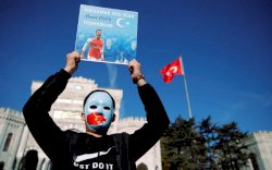 Senat AS Setujui RUU untuk Sanksi China Atas Uighur