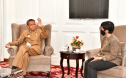 Gubernur Sulsel Tantang Dirut PT IKI Tuntaskan Kemiskinan di Kepulauan