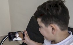 Neymar Support Bocah Suriah yang Kehilangan Kakinya